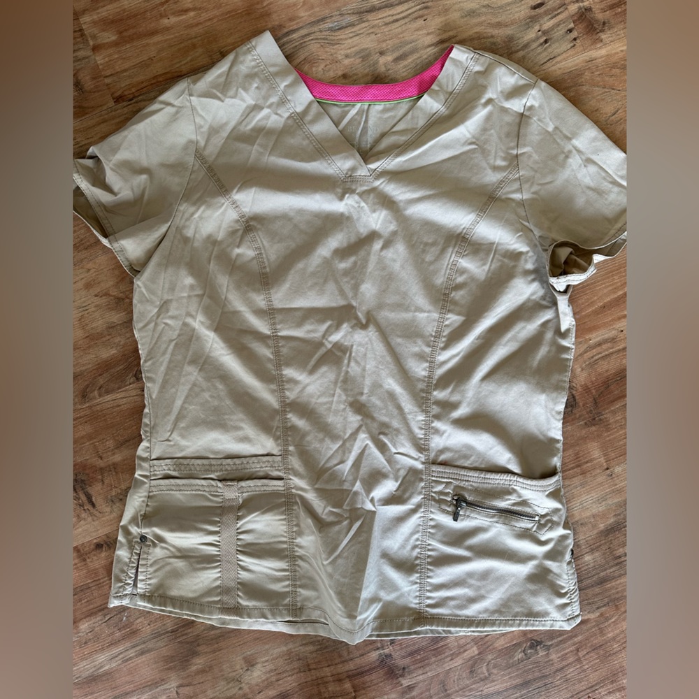 Beyond Scrubs Womens Top Size L Like New Condition